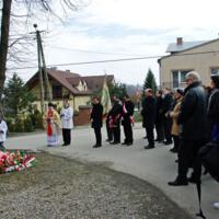 Zdjęcie ilustracyjne wiadomości: <b>W Marcinkowicach oddano hołd ofiarom katastrofy smoleńskiej</b> #8