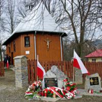 Zdjęcie ilustracyjne wiadomości: <b>W Marcinkowicach oddano hołd ofiarom katastrofy smoleńskiej</b> #11