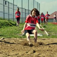 Zdjęcie ilustracyjne wiadomości: <b>Uczniowie rywalizowali w lekkoatletycznych zawodach</b> #15