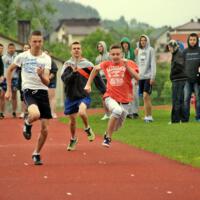 Zdjęcie ilustracyjne wiadomości: <b>Gimnazjaliści rywalizowali w sześciu konkurencjach lekkoatletycznych</b> #7