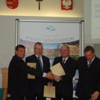 Zdjęcie ilustracyjne wiadomości: <b>Podpisanie umowy w sprawie obwodnicy zachodniej Nowego Sącza.</b> #28