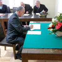 Zdjęcie ilustracyjne wiadomości: <b>Uczczenie pamięci Prezydenta RP i Wszystkich tragicznie zmarłych w katastrofie lotniczej przez samorząd Gminy Chełmiec </b> #7