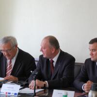 Zdjęcie ilustracyjne wiadomości: 2,3 mln zł unijnego wsparcia na budowę sali gimnastycznej w Śwniarsku – uroczyste przekazanie umowy na sesji rady gminy  #5