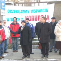 Zdjęcie ilustracyjne wiadomości: Protest mieszkańców Świniarska przed Sądem Okręgowym w Nowym Sączu #12