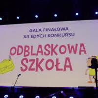 Zdjęcie ilustracyjne wiadomości: II MIEJSCE W WOJEWÓDZKIM KONKURSIE  „ODBLASKOWA SZKOŁA” #4