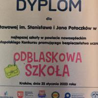 Zdjęcie ilustracyjne wiadomości: II MIEJSCE W WOJEWÓDZKIM KONKURSIE  „ODBLASKOWA SZKOŁA” #11