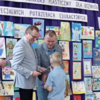 Zdjęcie ilustracyjne wiadomości: V Międzypowiatowy Konkurs Plastyczny dla uczniów o specjalnych potrzebach edukacyjnych pod hasłem: „Moja ulubiona postać z bajki" w Szkole Podstawowej z Oddziałami Specjalnymi w Chełmcu. #11
