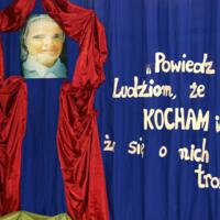 Zdjęcie ilustracyjne wiadomości: <b>Gimnazjum imienia siostry Czesławy Lorek</b> #2