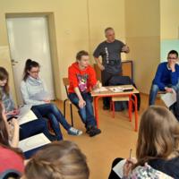 Zdjęcie ilustracyjne wiadomości: <b>W Paszynie młodzież rozmawiała o uzależnieniach</b> #1