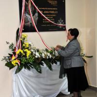 Zdjęcie ilustracyjne wiadomości: Uroczyste nadanie imienia św. Jana Pawła II Zespołowi Szkół w Chomranicach.  #15