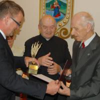 Zdjęcie ilustracyjne wiadomości: <b>„Zasłużeni dla gminy Chełmiec – wręczenie odznaczeń”</b> #59