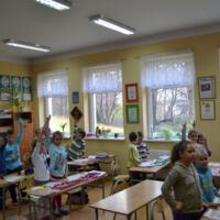 Zdjęcie ilustracyjne wiadomości: <b>3759 karnetów na lodowisko w Chełmcu, dla uczniów wszystkich szkół gminny rozdane.</b> #17
