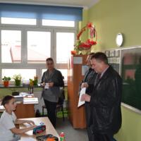 Zdjęcie ilustracyjne wiadomości: <b>3759 karnetów na lodowisko w Chełmcu, dla uczniów wszystkich szkół gminny rozdane.</b> #28