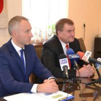 Zdjęcie ilustracyjne wiadomości: Konferencja prasowa Wójta Gminy Chełmiec z Ludomirem Handzlem. #2