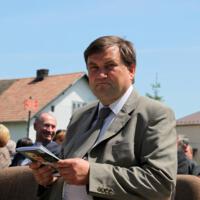 Zdjęcie ilustracyjne wiadomości: <b>Seminarium naukowe połączone z nadaniem imienia siostry Czesławy Lorek Szkole Podstawowej w Biczycach Dolnych</b> #13