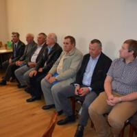 Zdjęcie ilustracyjne wiadomości: XI sesja rady gminy Chełmiec – wręczenie sprzętu i mundurów jednostkom OSP oraz przystąpienie gminy do realizacji zadania „Zakup i montaż minifarm fotowoltaicznych na terenie Gminy Chełmiec" #7