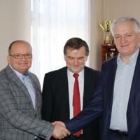 Zdjęcie ilustracyjne wiadomości: <b>Wicepremier Jarosław Gowin z wizyta u wójta Bernarda Stawiarskiego</b> #7