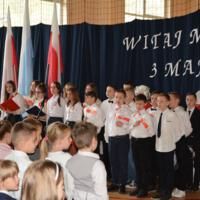 Zdjęcie ilustracyjne wiadomości: „Witaj, majowa jutrzenko świeć naszej polskiej krainie uczcimy ciebie piosenką która w całej Polsce słynie...” 
 #10