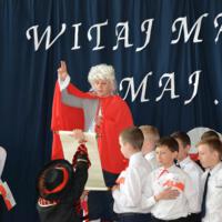 Zdjęcie ilustracyjne wiadomości: „Witaj, majowa jutrzenko świeć naszej polskiej krainie uczcimy ciebie piosenką która w całej Polsce słynie...” 
 #17