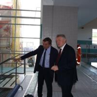 Zdjęcie ilustracyjne wiadomości: Wiceminister Finansów Pan Wiesław Janczyk wizytował basen w Chełmcu #3