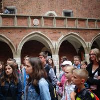 Zdjęcie ilustracyjne wiadomości: Wyjazd wyróżnionych uczniów do Teatru Groteska w Krakowie na spektakl „Przygody Tomka Sawyera” #5