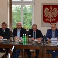 Zdjęcie ilustracyjne wiadomości: <b>XXI sesja Rady Gminy Chełmiec – zielone świtało dla utworzenia miasta Chełmiec oraz  specjalnej strefy ekonomicznej dla firmy Wiśniowski.</b> #3