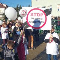 Zdjęcie ilustracyjne wiadomości: „No promil - No problem”. Marsz uczniów Zespołu Szkół w Świniarsku  na rzecz trzeźwości. #2