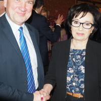 Zdjęcie ilustracyjne wiadomości: Wójt Bernard Stawiarski na II Forum przemysłowym w Karpaczu. #6