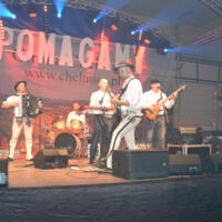 Zdjęcie ilustracyjne wiadomości: Prawie 10 tysięcy złotych dla Madzi, Mikołaja i Damianka! Koncert charytatywny w Świniarsku. #57