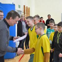 Zdjęcie ilustracyjne wiadomości: Zawody międzygminne w mini piłce siatkowej chłopców i dziewcząt #20