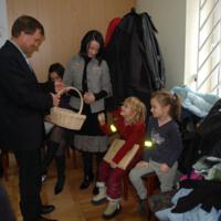 Zdjęcie ilustracyjne wiadomości: <b>Przekazanie odblasków dzieciom z klas 0-3 Szkół Podstawowych.</b> #23