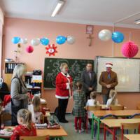Prezent mikołajkowy od Wójta Gminy dla wszystkich dzieci i uczniów