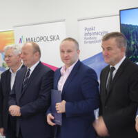 Zdjęcie ilustracyjne wiadomości: Umowa podpisana, rozpoczynamy budowę Centrum Turystyczno – Rekreacyjnego w Świniarsku #4