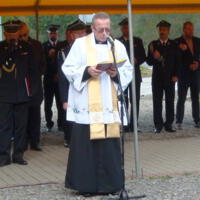 Zdjęcie ilustracyjne wiadomości: Poświęcenie, przekazanie samochodu pożarniczego oraz garażu dla jednostki OSP Klęczany. #11