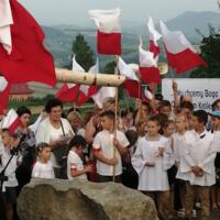 Zdjęcie ilustracyjne wiadomości: Religijno – patriotyczne nabożeństwo Drogi Krzyżowej w Wielogłowach #4