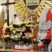 Obchody Narodowego Święta Niepodległości w Szkole Podstawowej w Marcinkowicach - zdjęcia z uroczystości w kościele