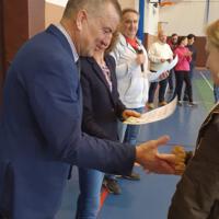 Zdjęcie ilustracyjne wiadomości: Trzetrzewina w kategorii dziewcząt i chłopców wygrywają zawody między gminne w mini piłce ręcznej #4