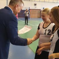 Zdjęcie ilustracyjne wiadomości: Trzetrzewina w kategorii dziewcząt i chłopców wygrywają zawody między gminne w mini piłce ręcznej #5