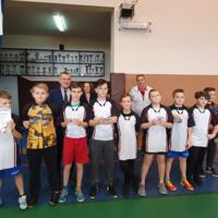 Zdjęcie ilustracyjne wiadomości: Trzetrzewina w kategorii dziewcząt i chłopców wygrywają zawody między gminne w mini piłce ręcznej #14
