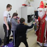 Zdjęcie ilustracyjne wiadomości: Święty Mikołaj u uczniów ze Szkoły Podstawowej z Oddziałami Specjalnymi w Chełmcu #27
