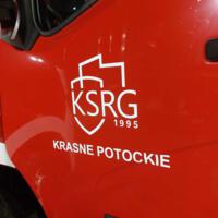 Drzwi samochodu - napis KSRG 1995 Krasne Potockie