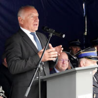 Uroczystość poświęcenia nowego samochodu strażackiego w OSP Paszyn.