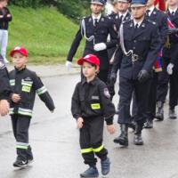 Uroczystość poświęcenia nowego samochodu strażackiego w OSP Paszyn.