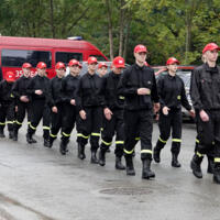 Uroczystość poświęcenia nowego samochodu strażackiego w OSP Paszyn.