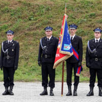 Uroczystość poświęcenia nowego samochodu strażackiego w OSP Paszyn.