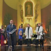 Zdjęcie ilustracyjne wiadomości: Golec uOrkiestra kolędowała w Świniarsku. #35