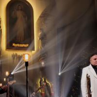 Zdjęcie ilustracyjne wiadomości: Golec uOrkiestra kolędowała w Świniarsku. #82