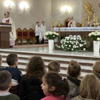 Zdjęcie ilustracyjne wiadomości: Poświęcenie nowych sal i zmodernizowanego placu zabaw w przedszkolu Dzieciątka Jezus w Wielogłowach #10