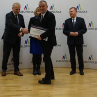 Zdjęcie ilustracyjne wiadomości: 75 tys zł dla chełmieckich szkół #2