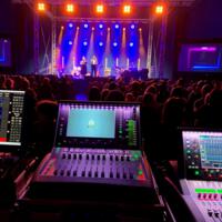 Kolejny koncert za nami. Od ośmiu lat finałem Konkursu Wokalno- Muzycznego GRAMmy na tak! jest występ gwiazdy wieczoru. W tym roku zwycięzcy- ARTYŚCI 2023 saportowali Sławomira.